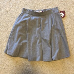 NWT Gray Skirt, Size Small